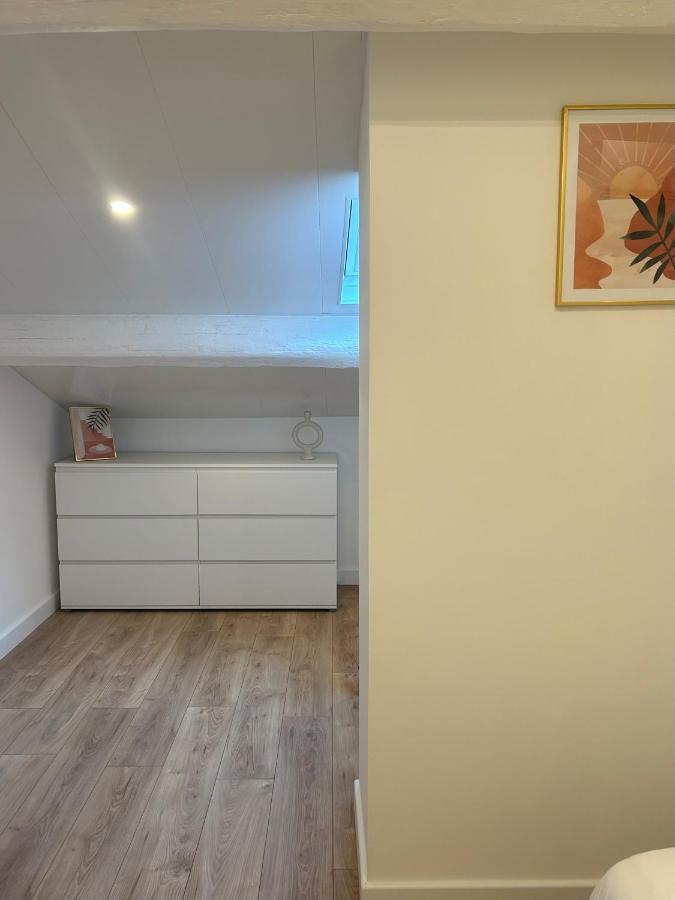 Duplex Climatise Proche Port Toulon Apartment Bagian luar foto