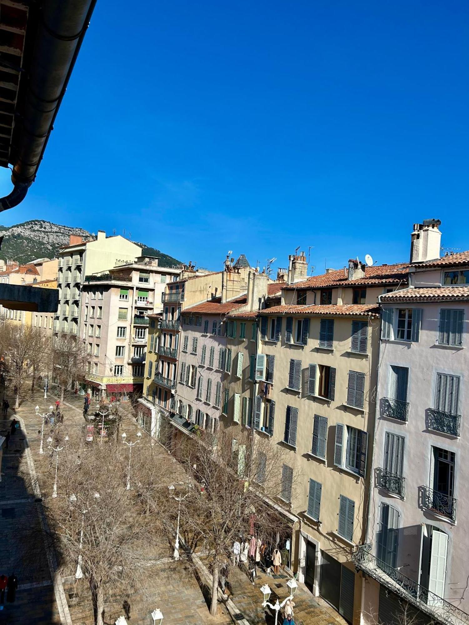 Duplex Climatise Proche Port Toulon Apartment Bagian luar foto
